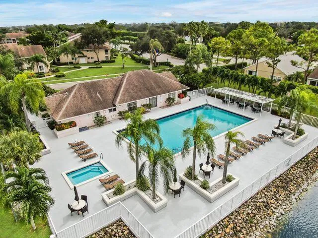 Communtiy Pool