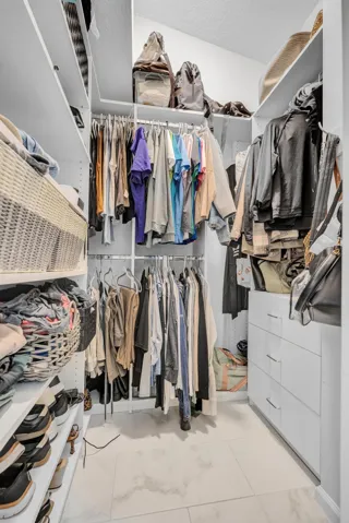 Walk in Closet