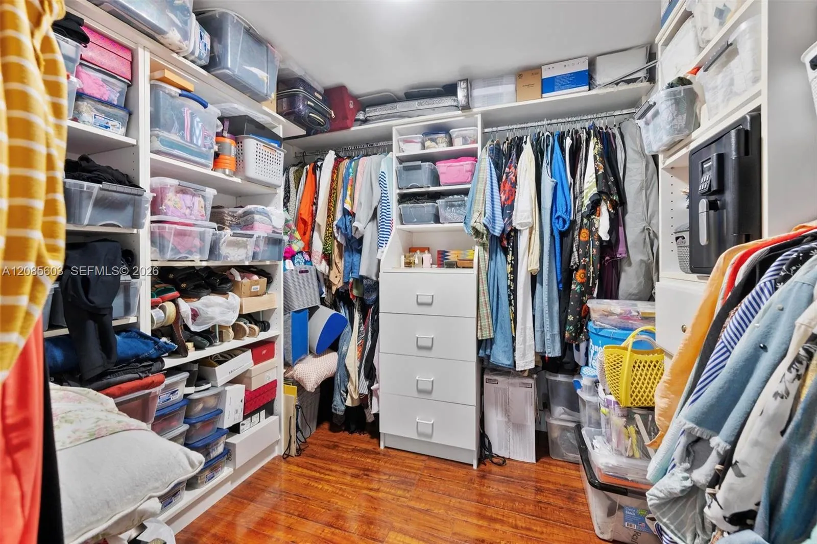 walk in closet