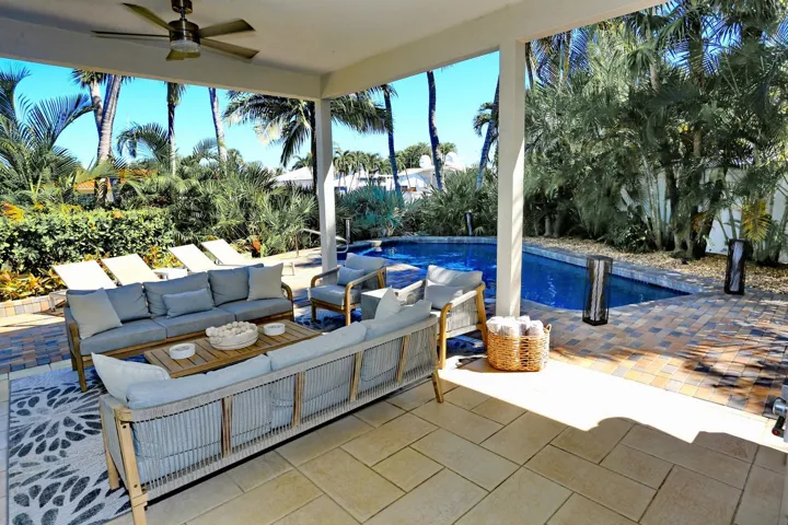 060-102-Patio-1500x1000