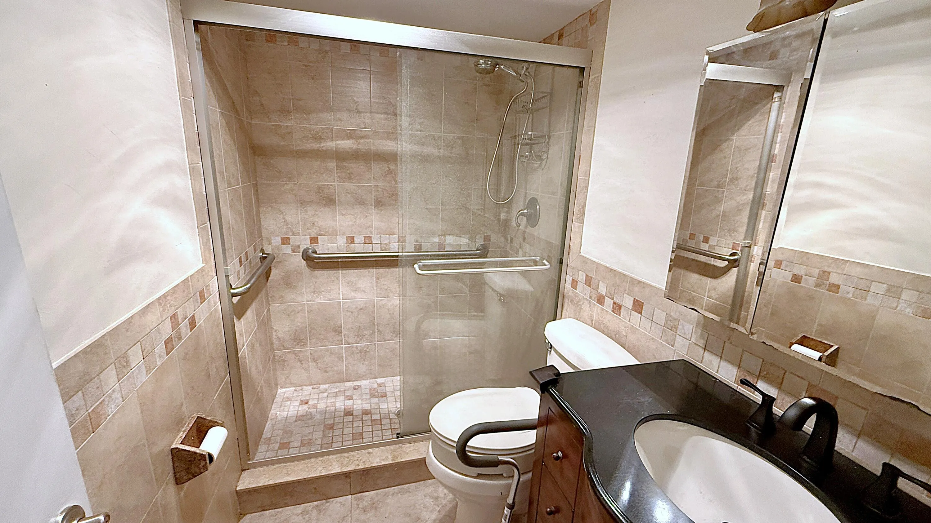 Main Bath 3.