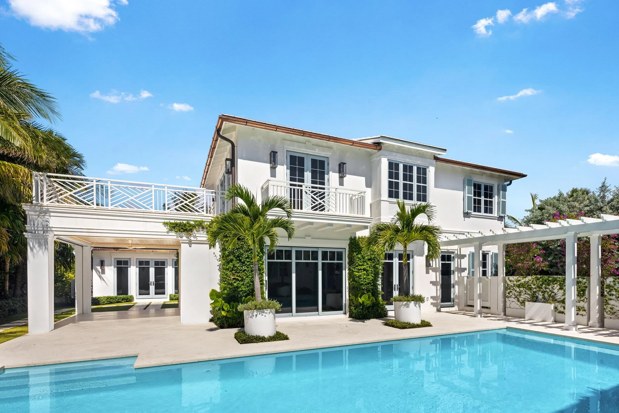 Pool to Guest House