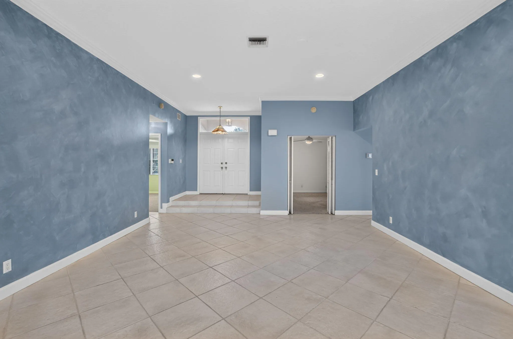 Interior Living/Dining Area