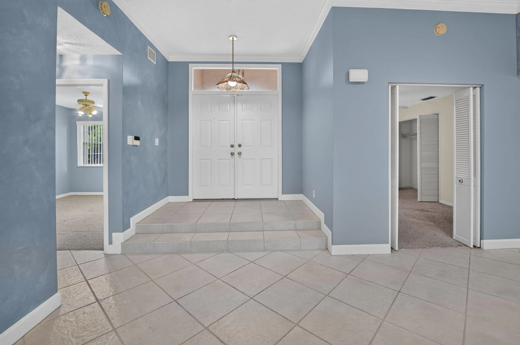 Interior Living/Dining Area