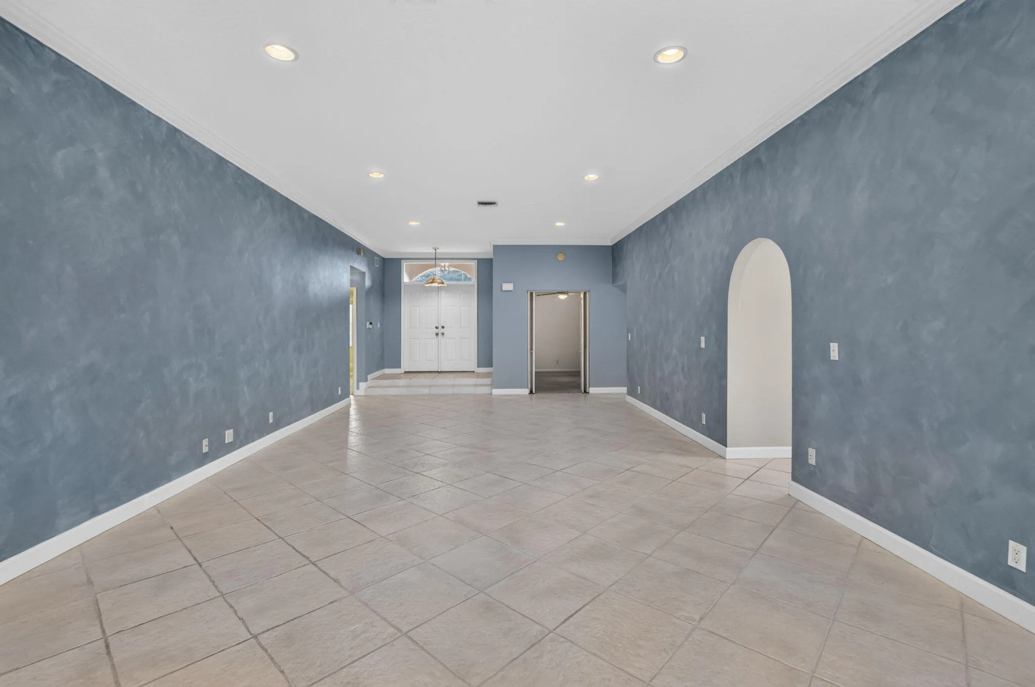 Interior Living/Dining Area