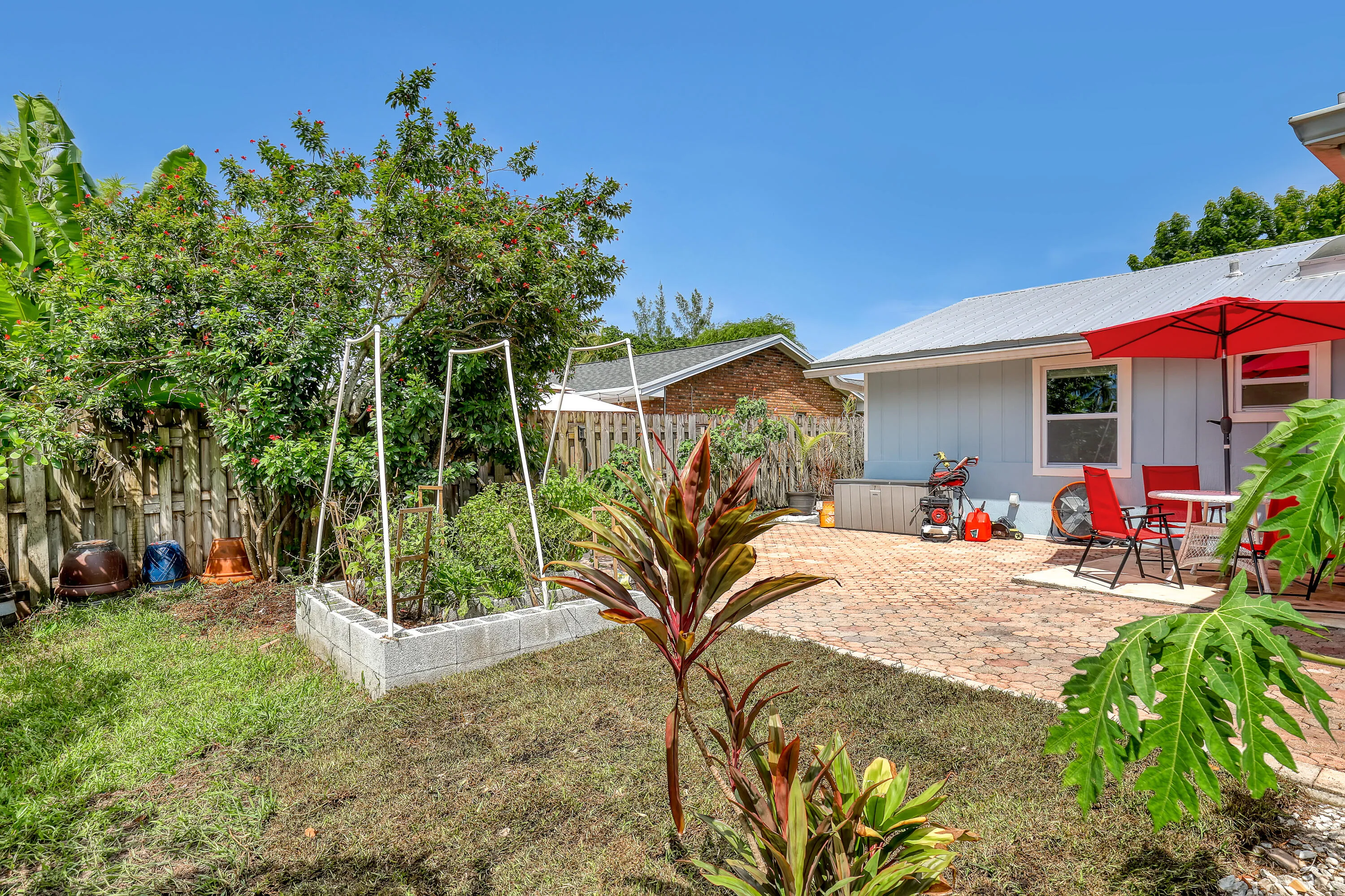 1707 E Terrace (44)