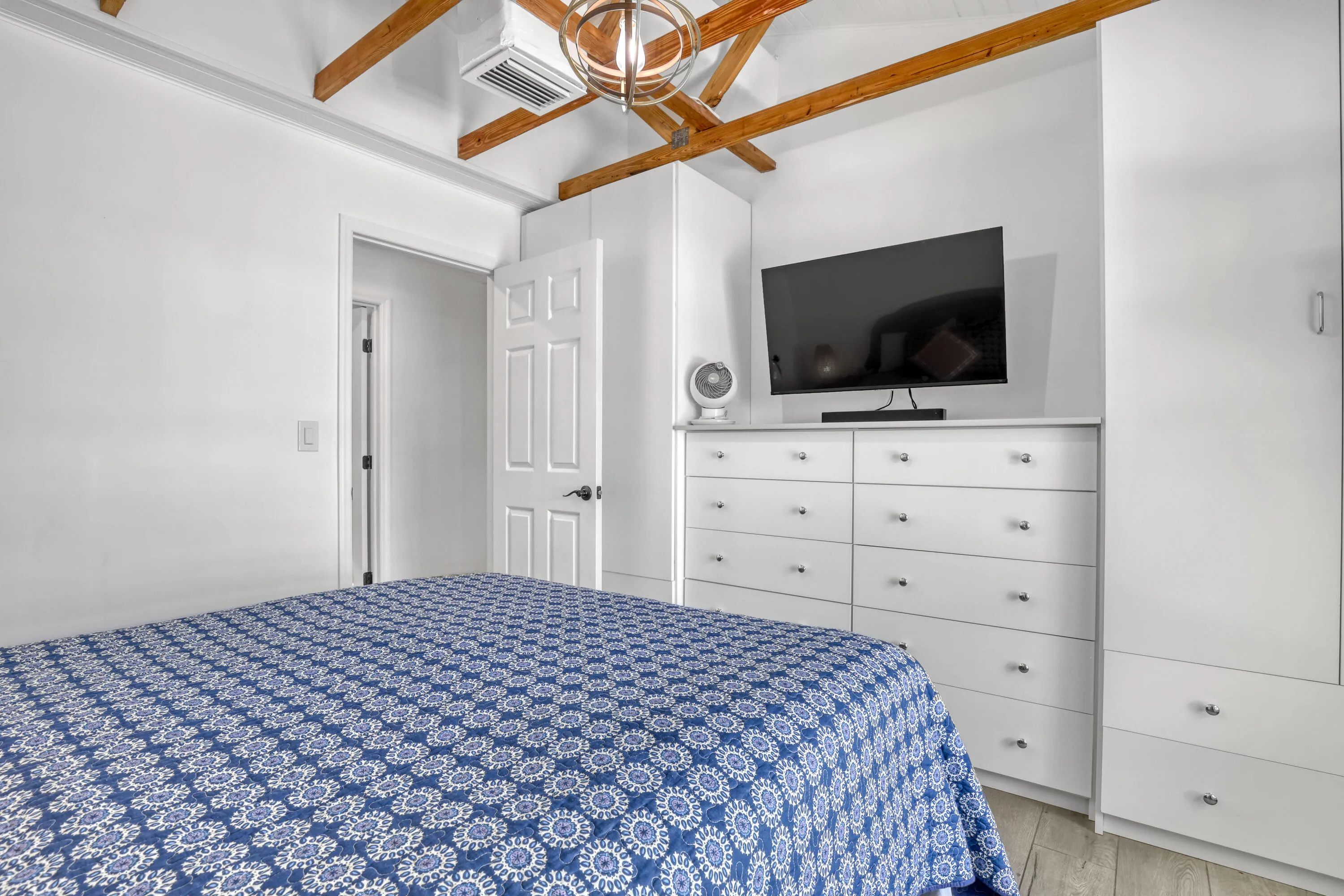 1707 E Terrace (33)