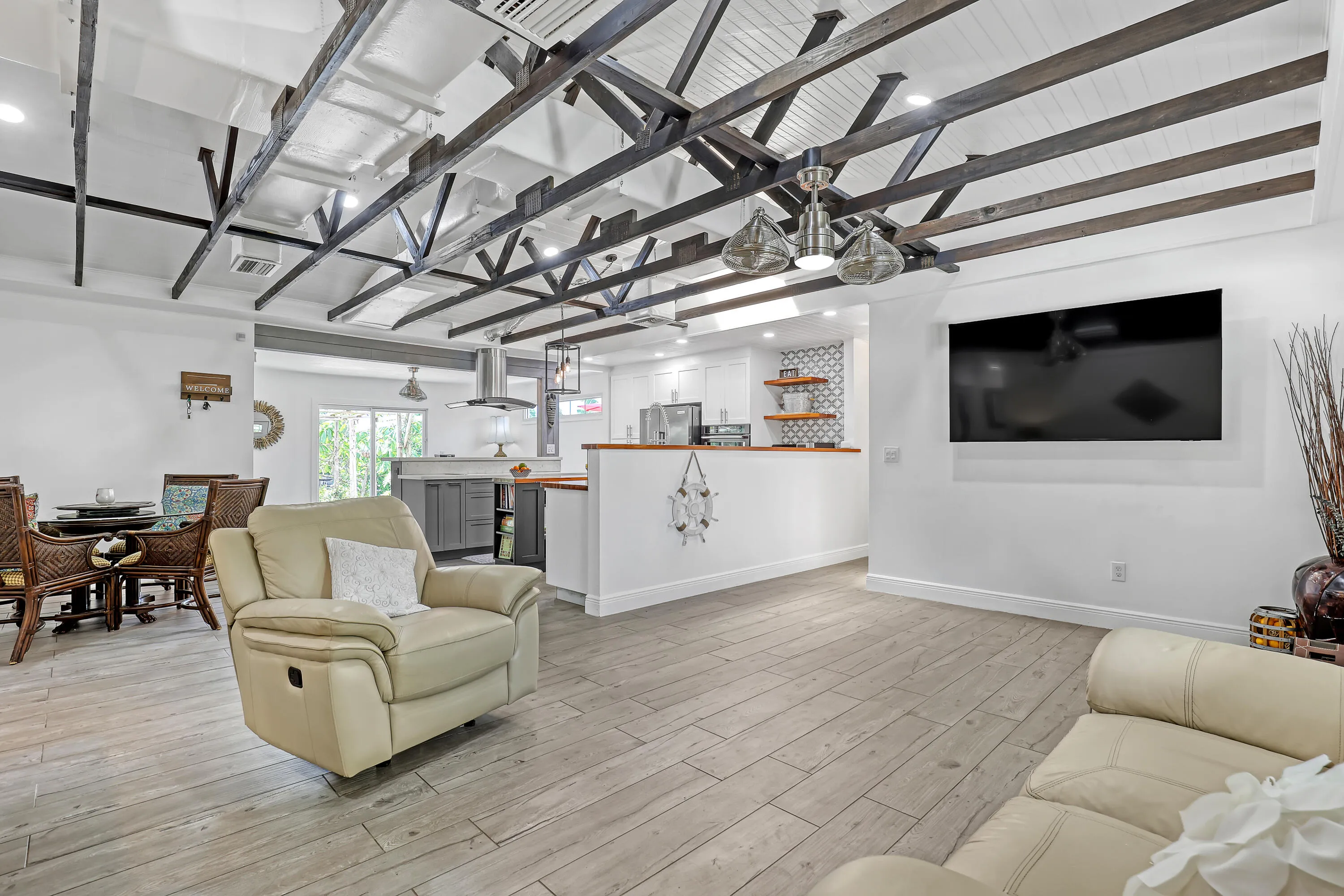 1707 E Terrace (10)