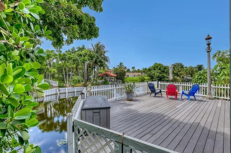 Deck