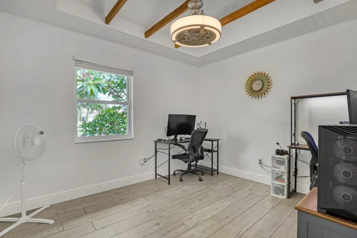 1707 E Terrace (36)