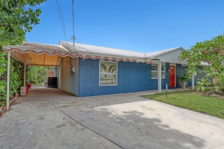 Carport