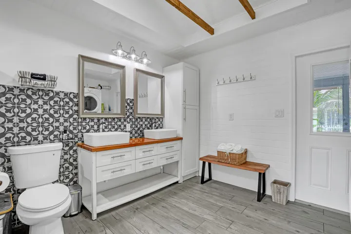 1707 E Terrace (23)