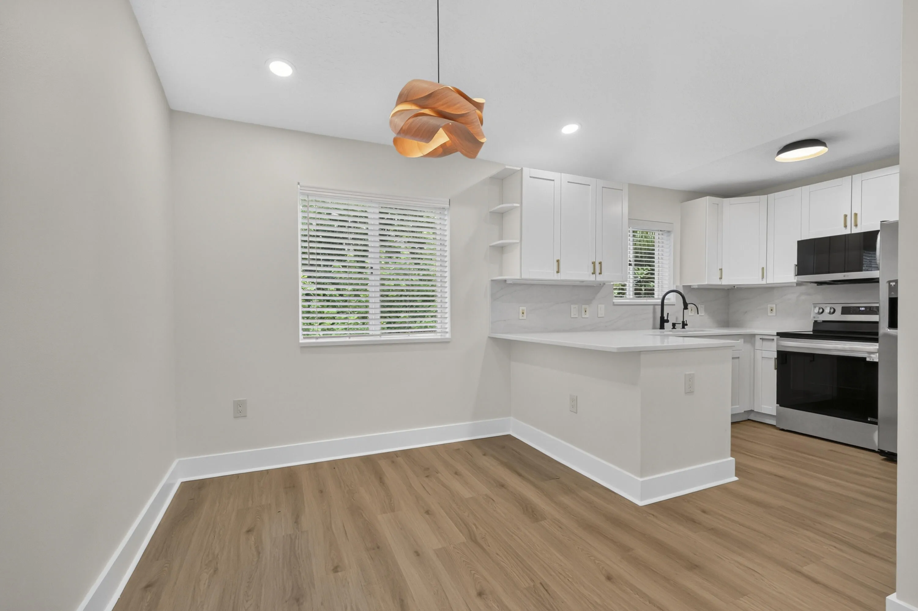 Dinning Room and Kitchen View
