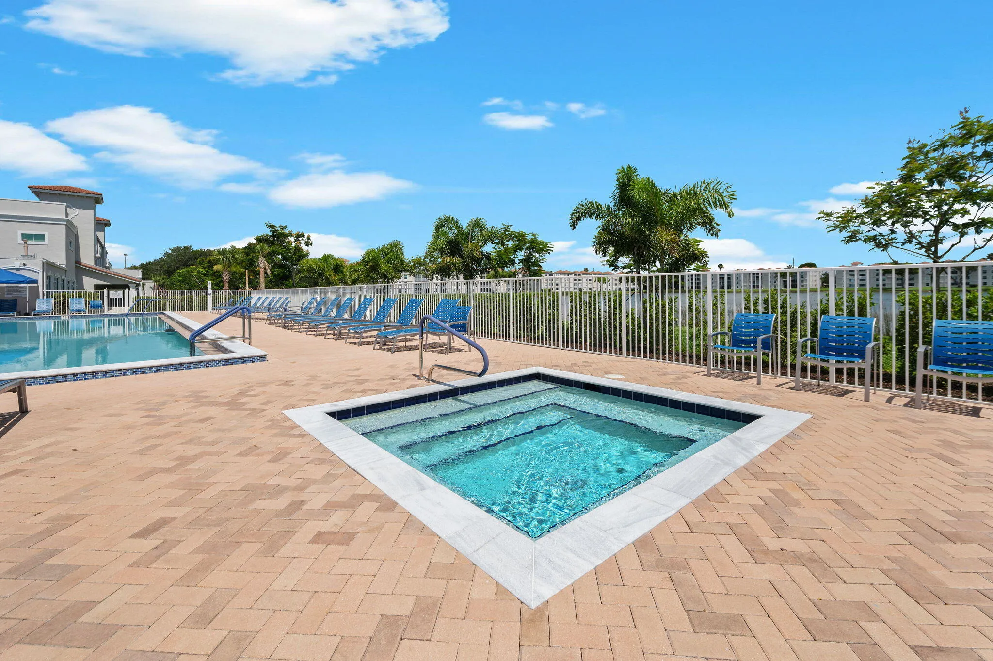33-web-or-mls-6356-kings-gate-cir