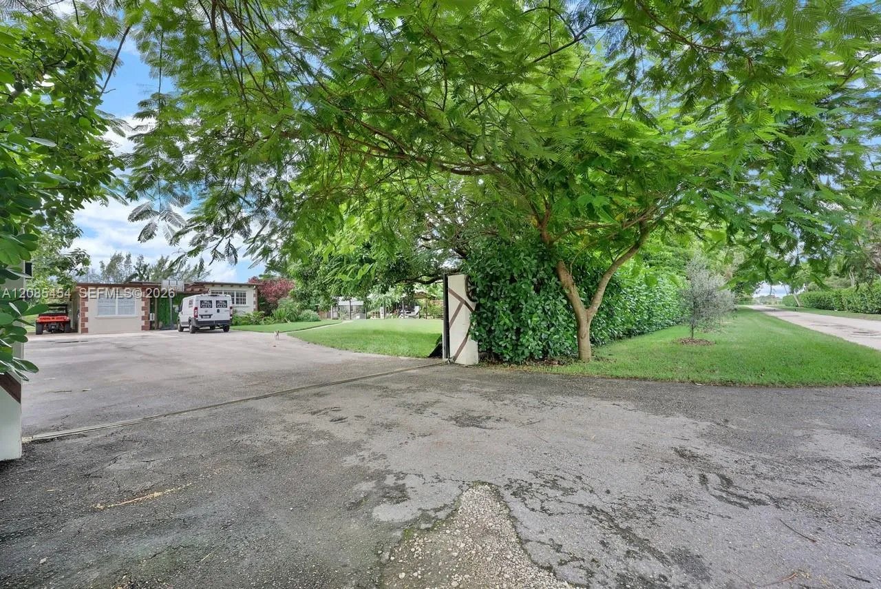 Property photo 50