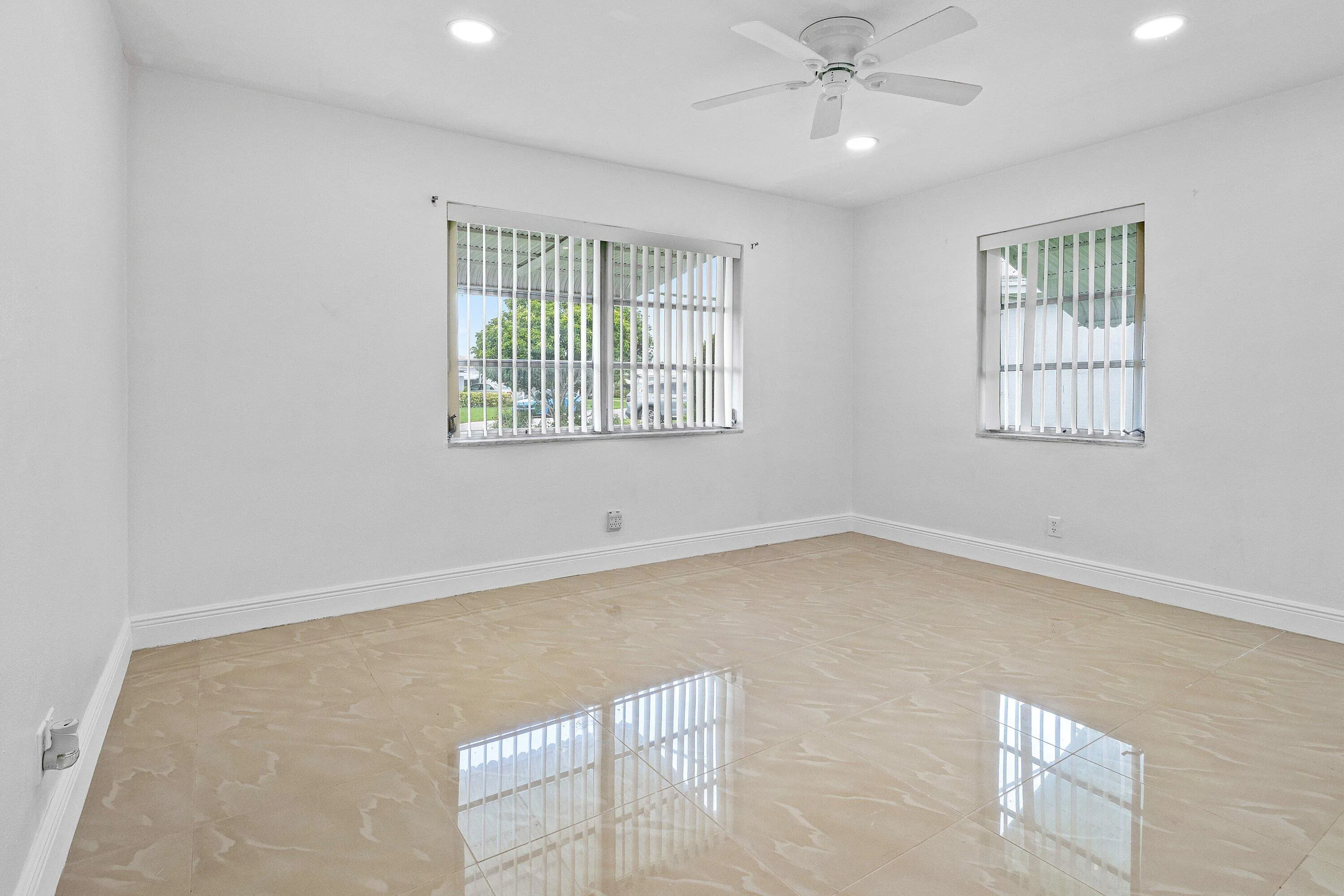 022-106Northwest10thCourt-BoyntonBeach-F