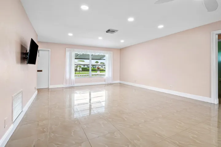 017-106Northwest10thCourt-BoyntonBeach-F