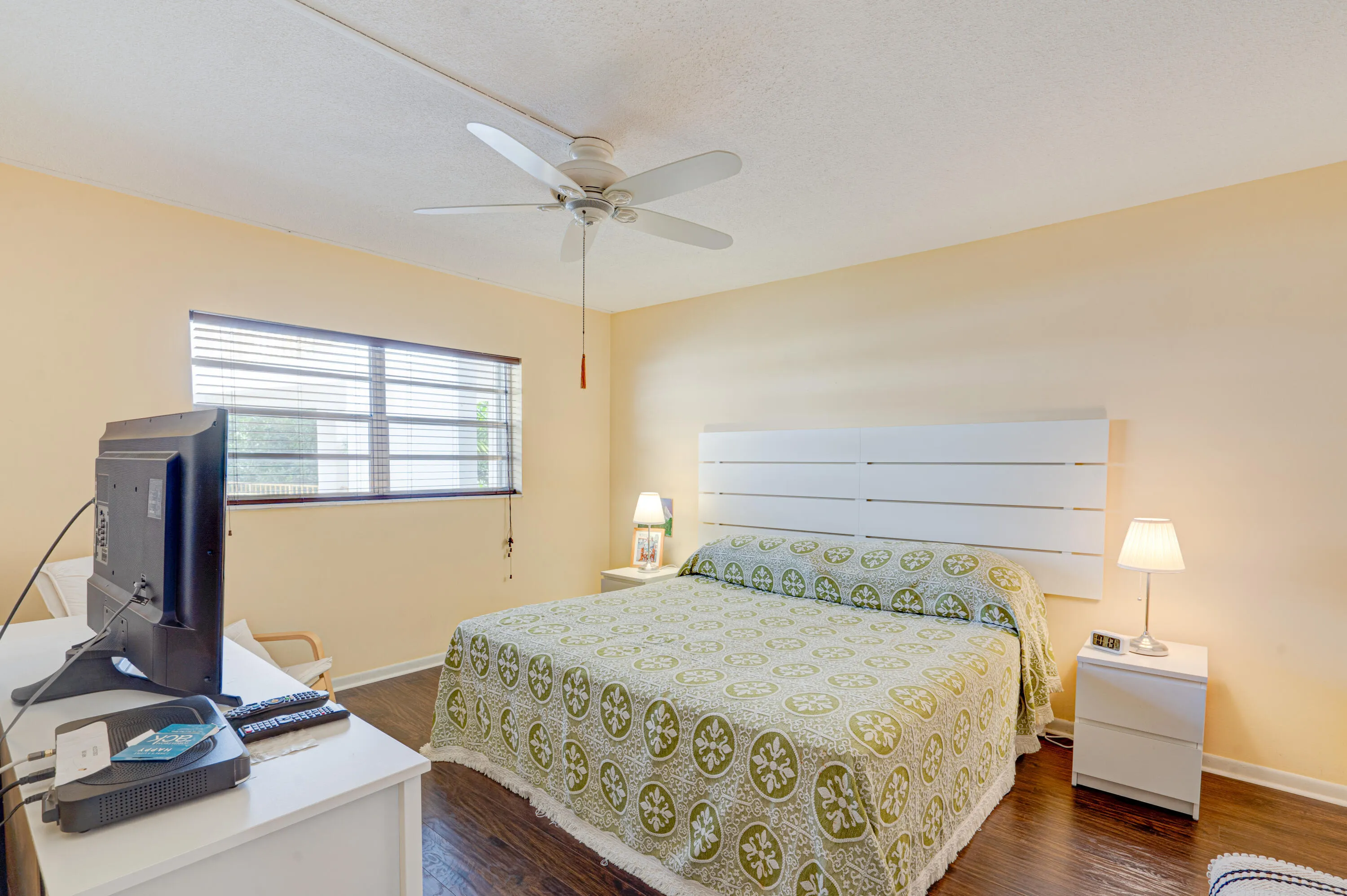 5401 NW 2nd Ave #227_Pictures_25_10.03.2