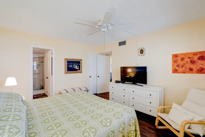 5401 NW 2nd Ave #227_Pictures_26_10.03.2