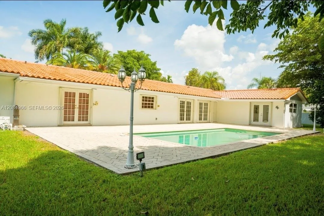 Property photo 32