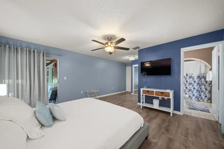 interior - master bedroom 2