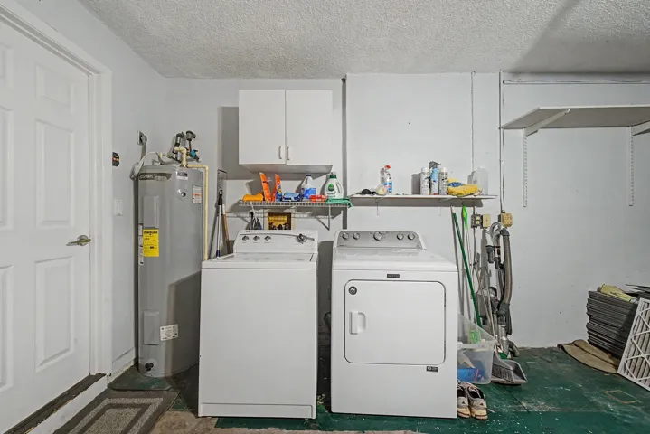 interior - laundry 1