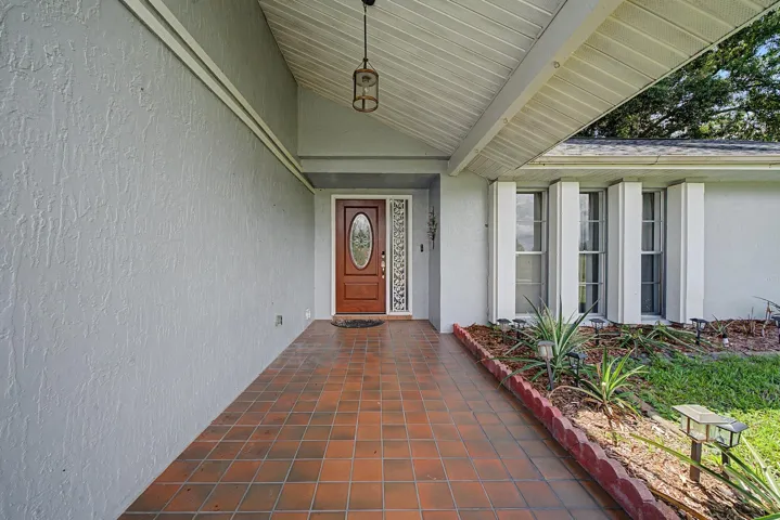 exterior - front porch 1