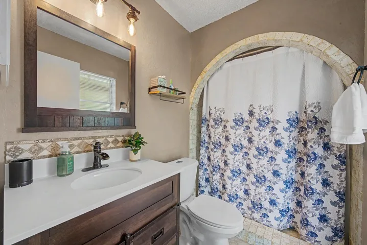 interior - master bathroom 1