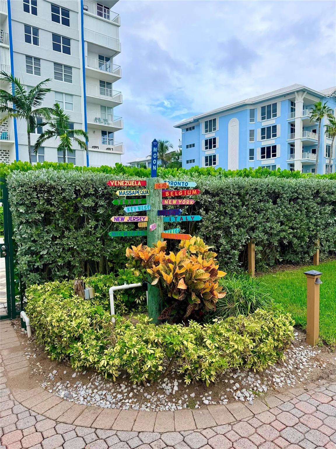 OH PRIVATE TIKI AREA