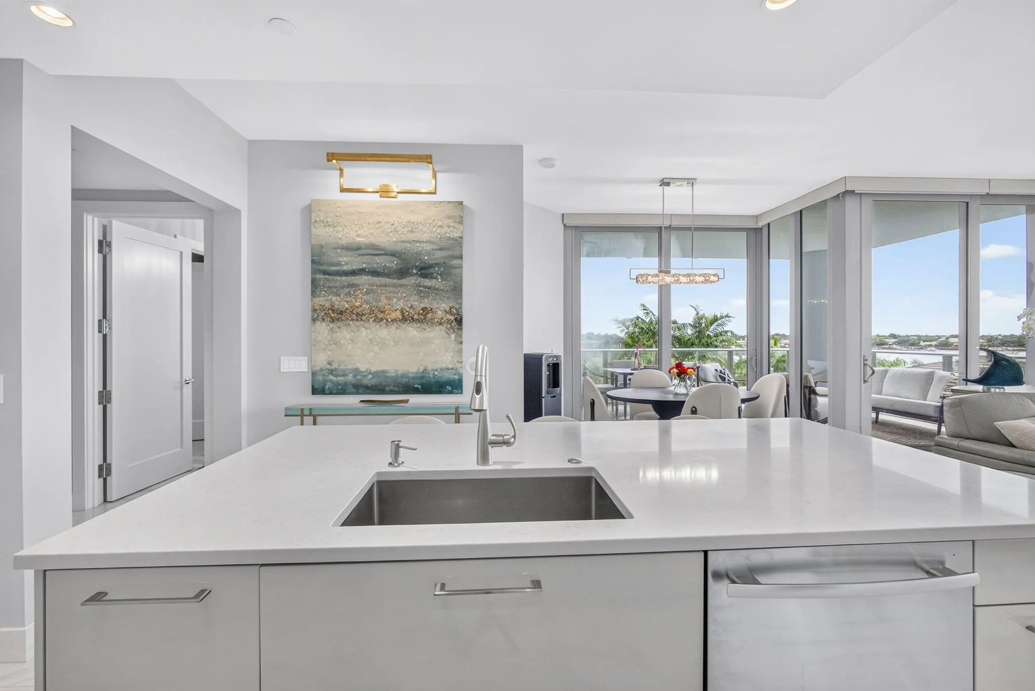 Just picture yourself preparing meals at this oversized island while enjoying breathtaking views, while entertaining guests seated in front of you all while viewing the BIG Game of the season on the TV!! Much Fun for all!