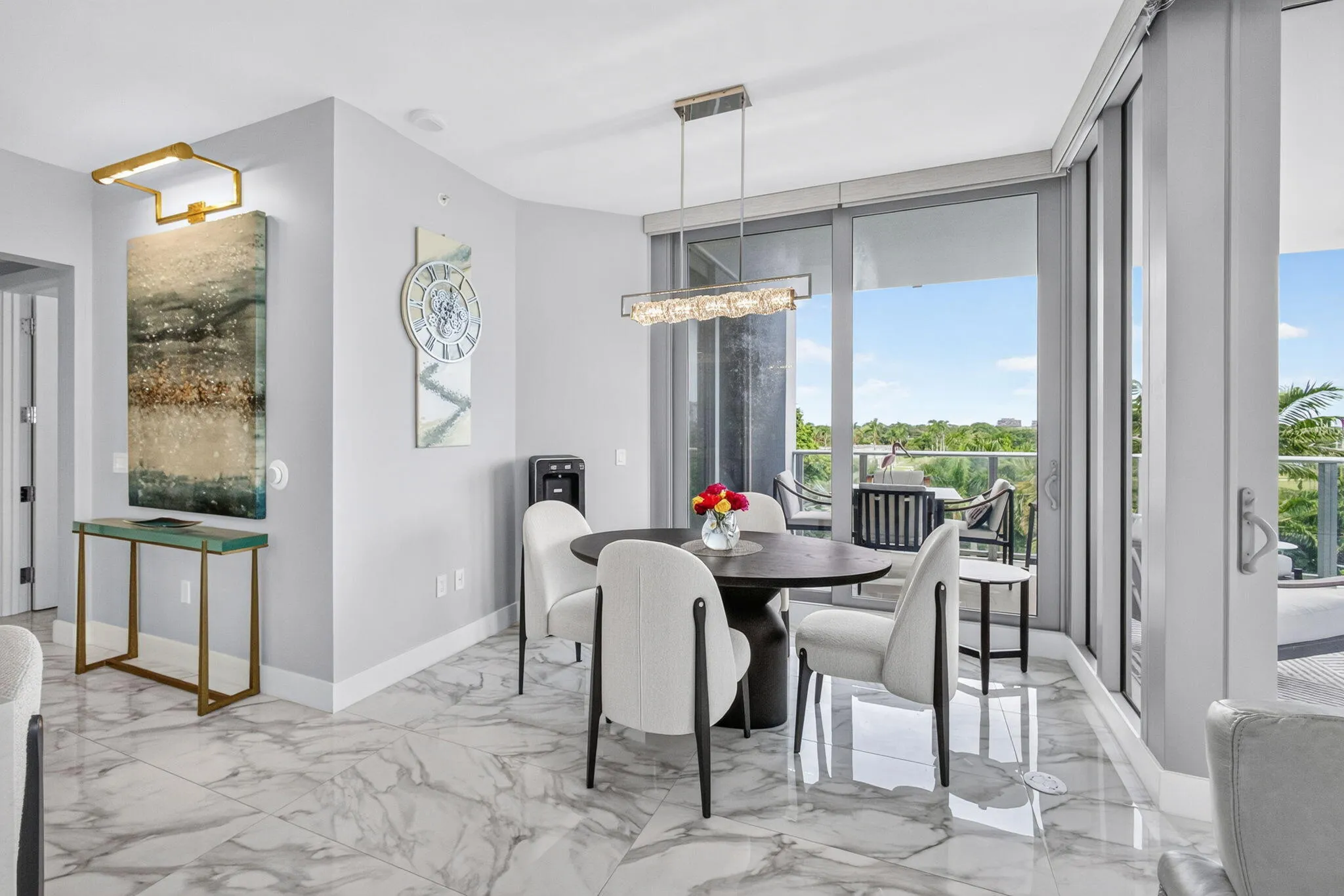 This is the BEST LOCATION to truly enjoy "waterfront dining" in North Palm Beach... and there's no rush.. enjoy the sunsets all the way up to the full moon views!