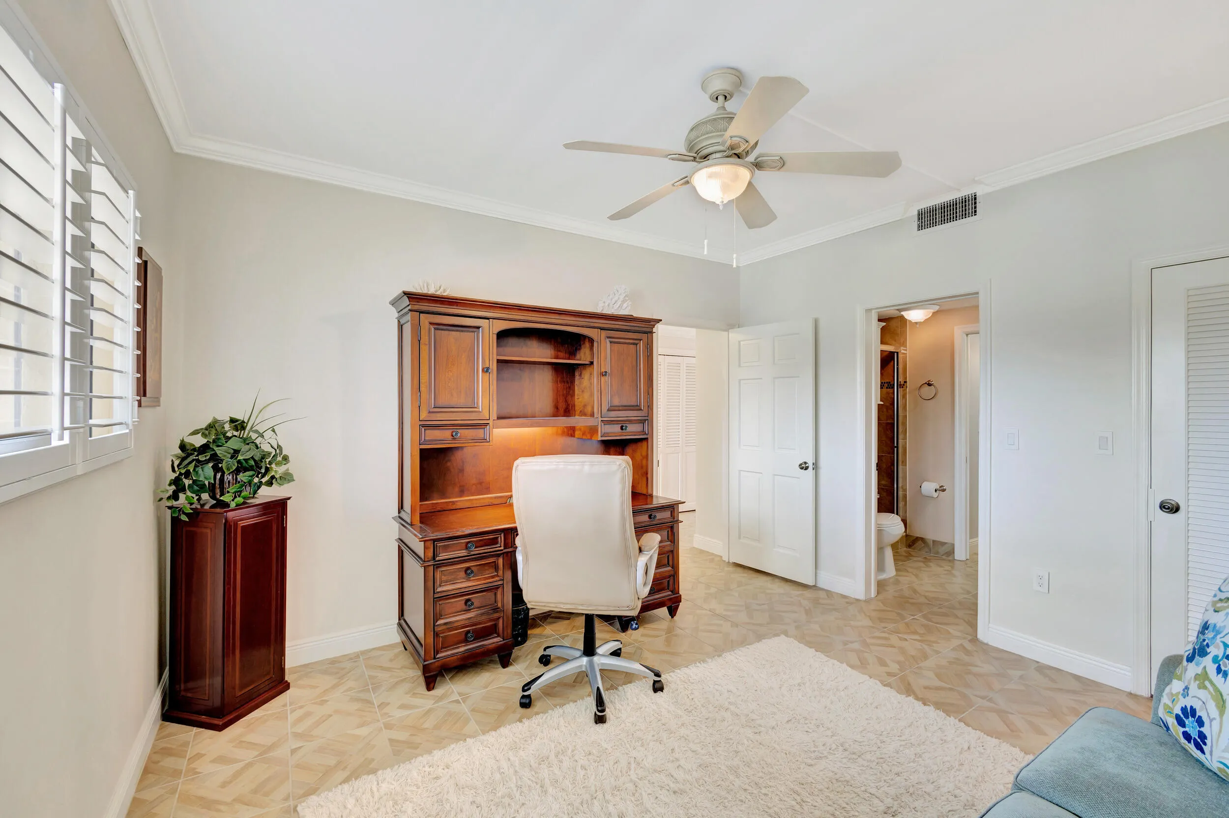 Office/3rd Bedroom