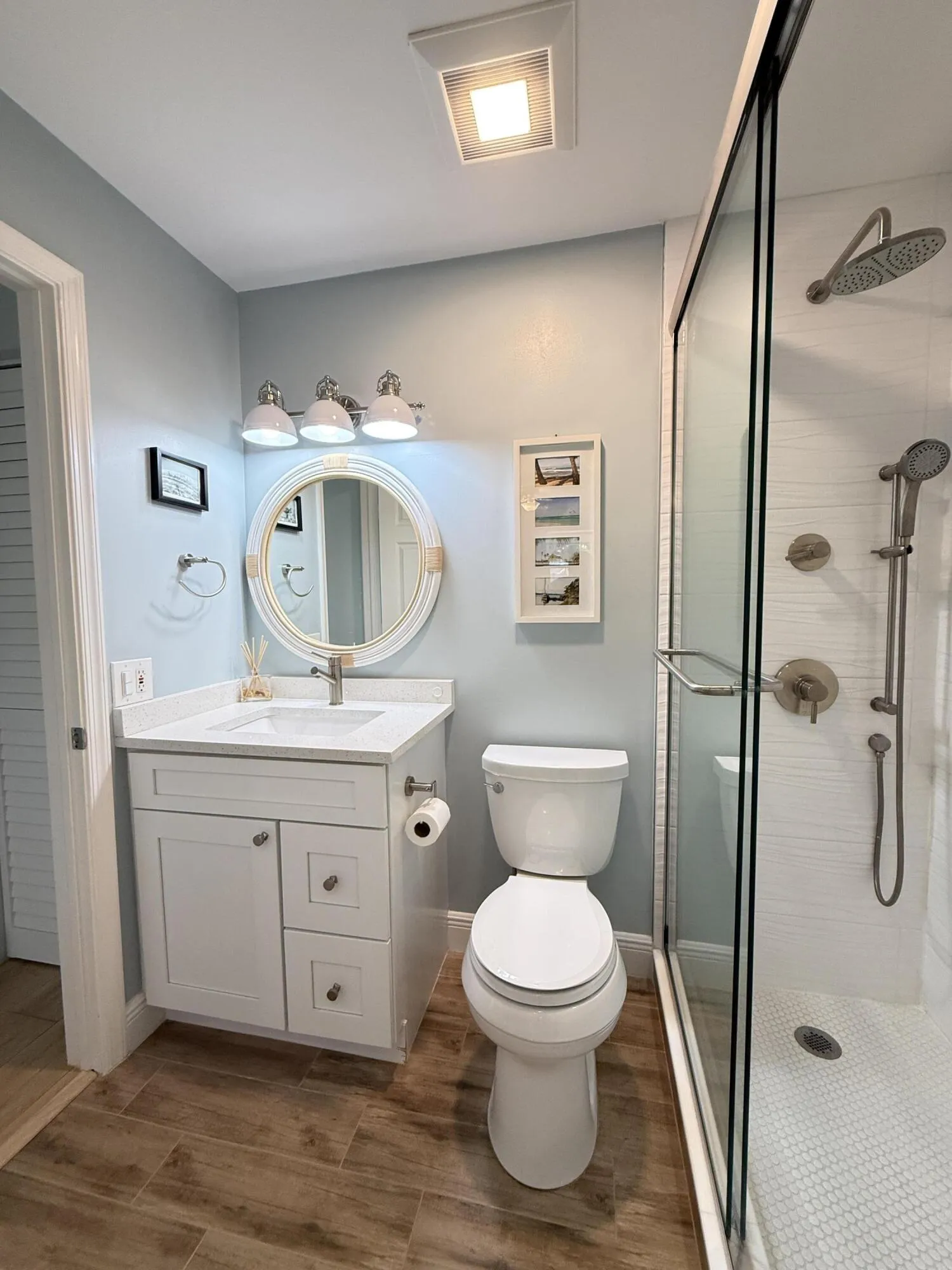 2nd Bathroom