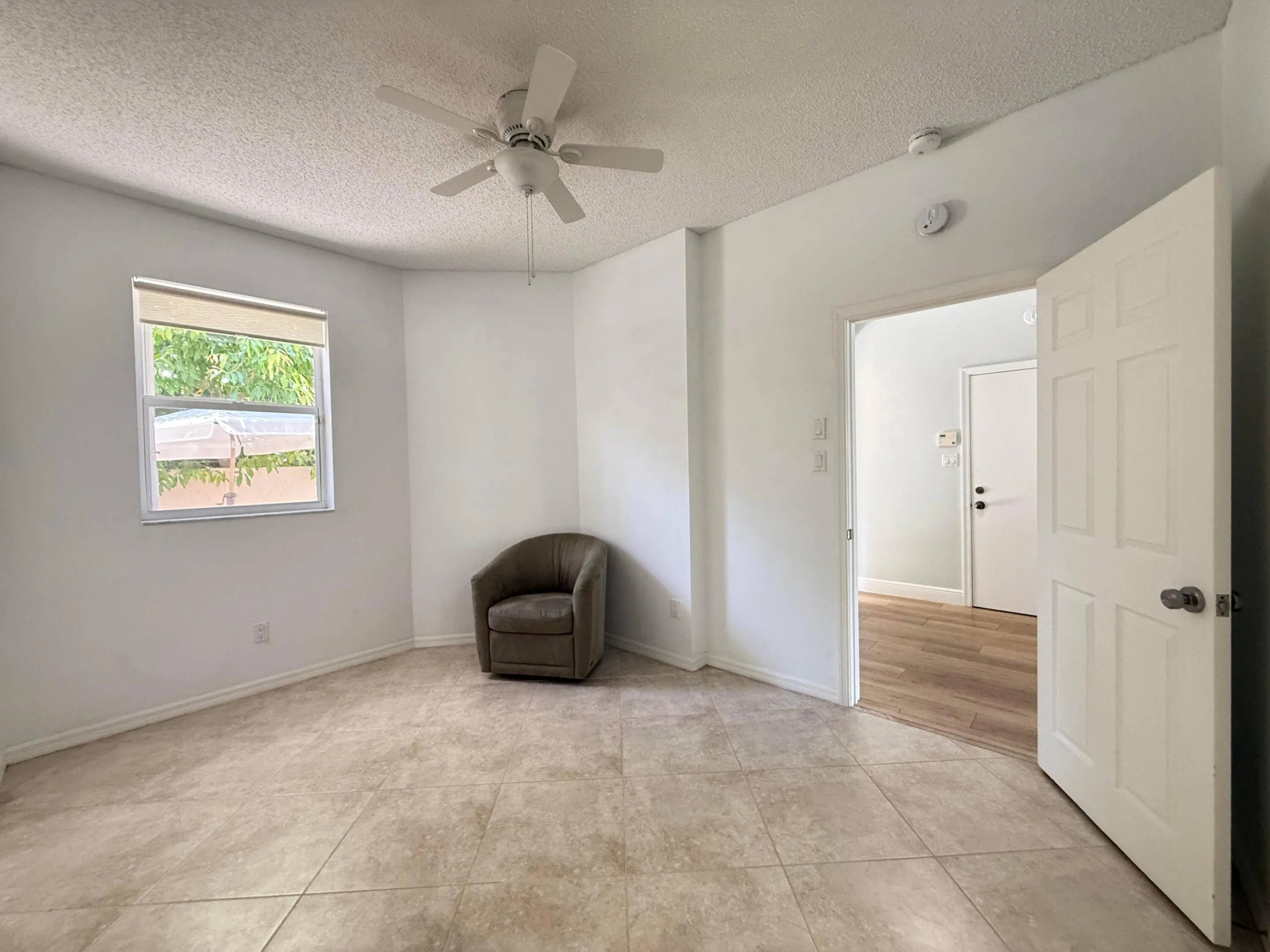 2nd Bedroom (suite)