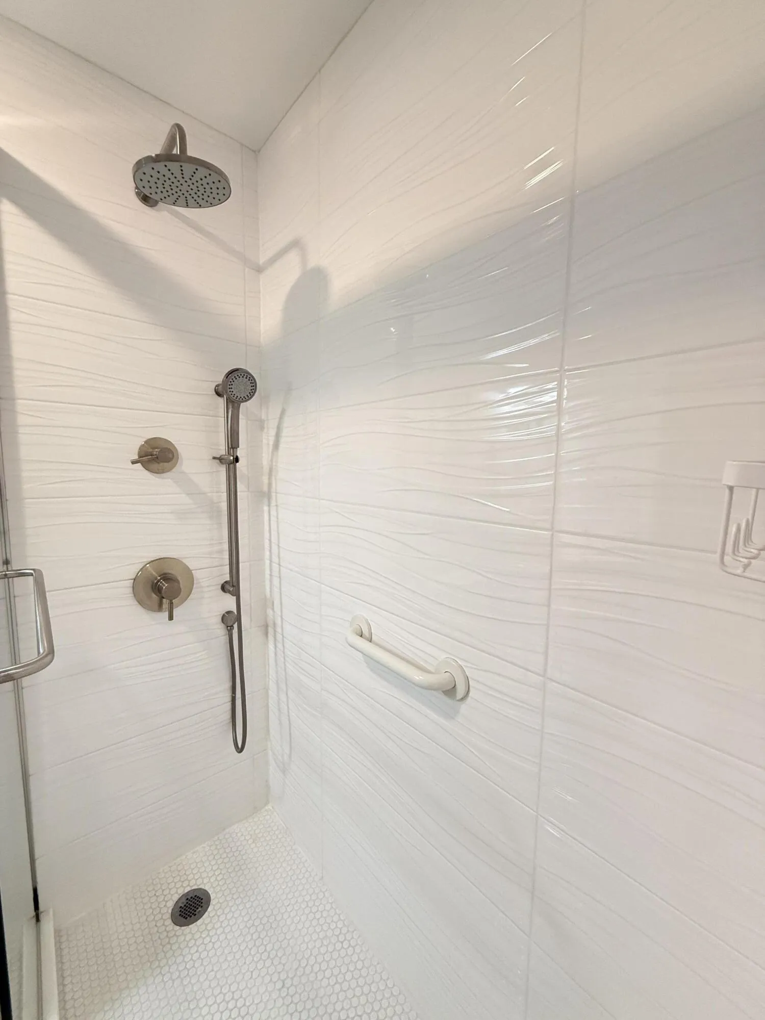 2nd Bath Shower