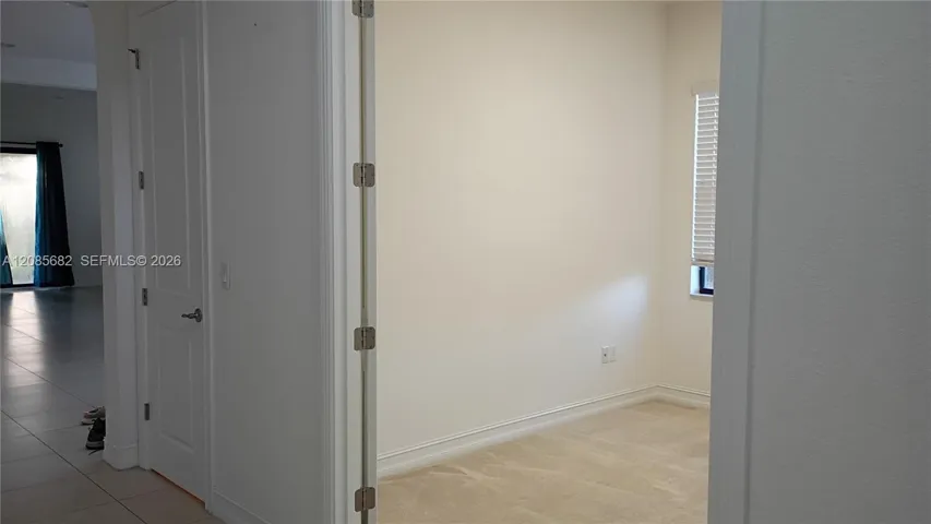 Den/ Office