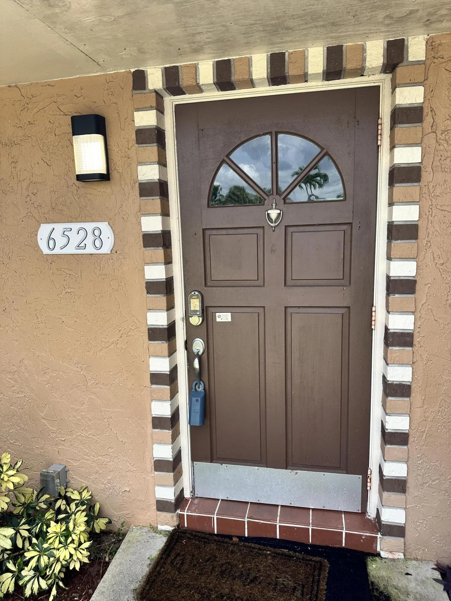 Front of house- (7)