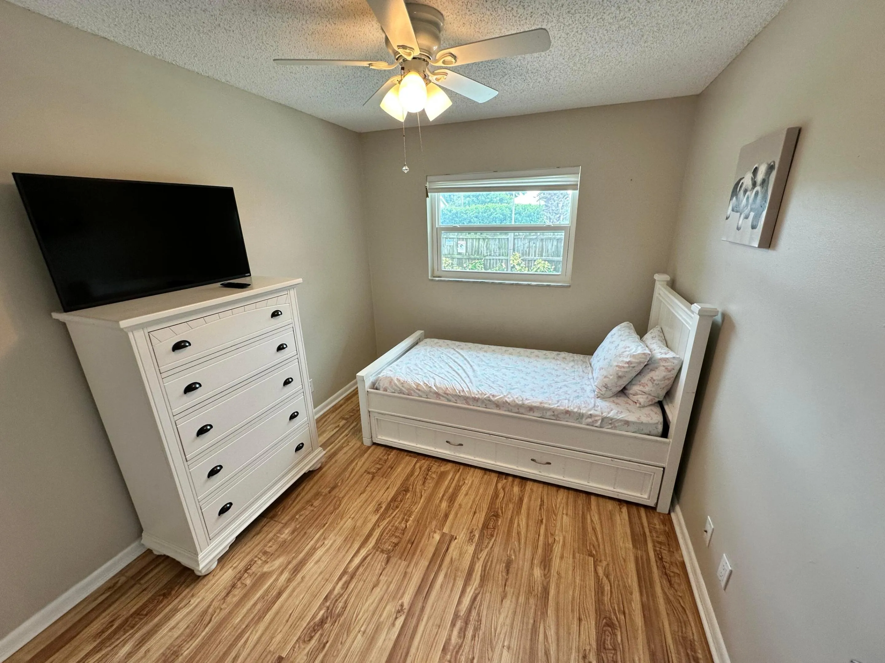 Third Bedroom - (1)