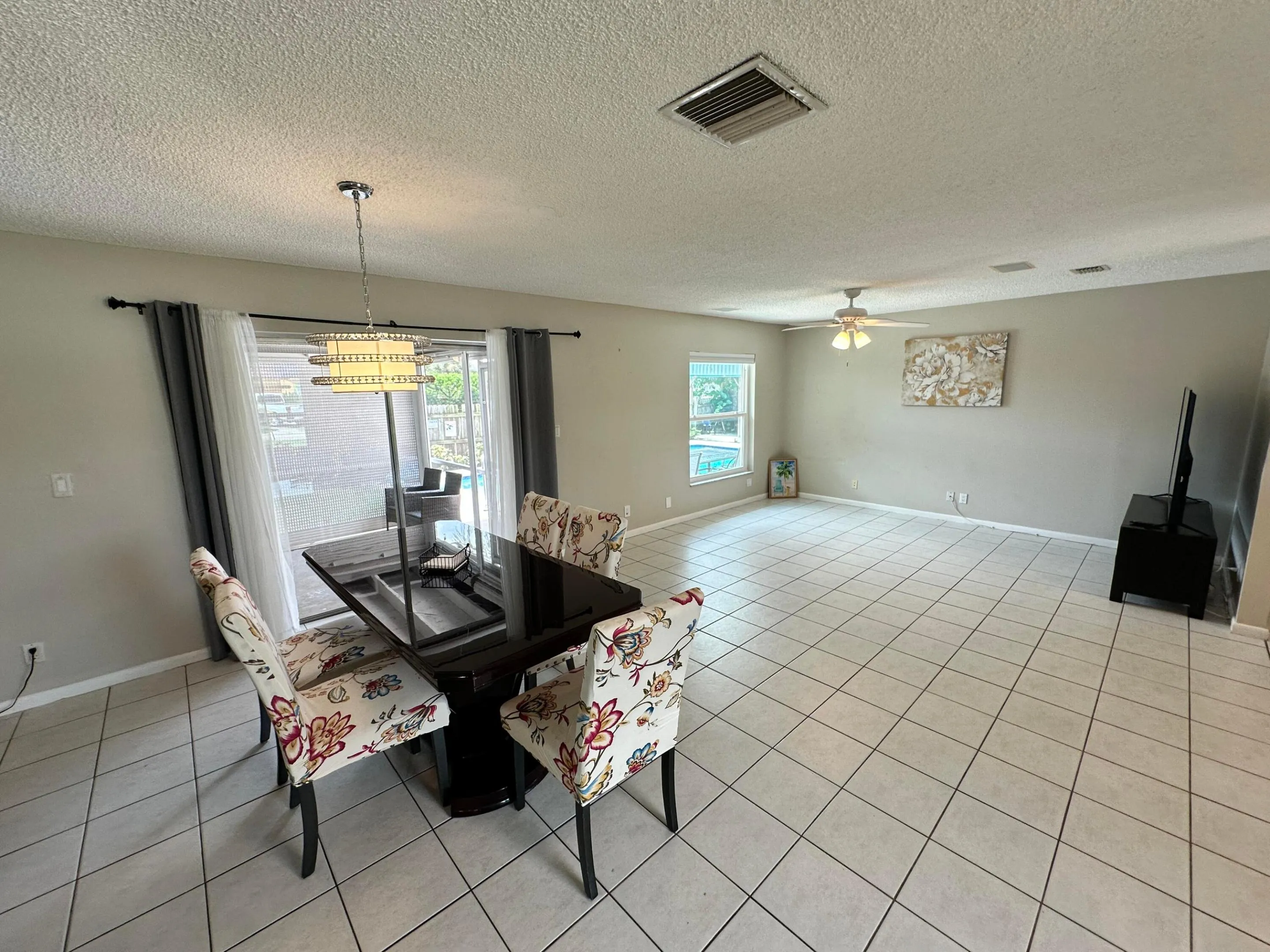 Dinning room - (4)