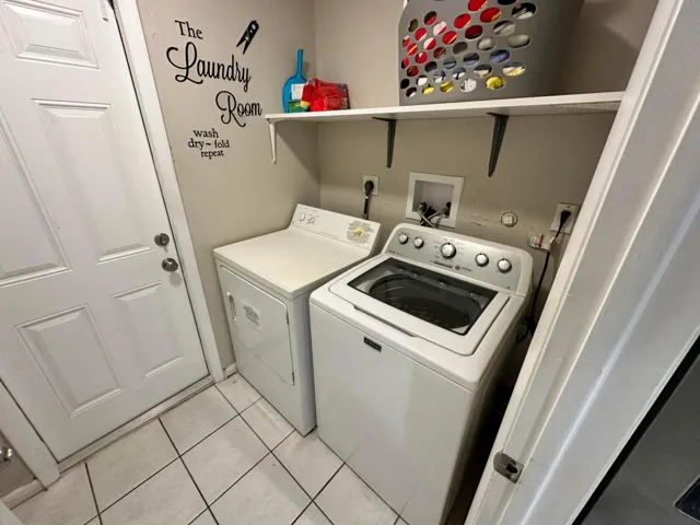 Laundry Room- (2)