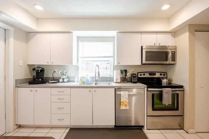 Kitchen- (1)