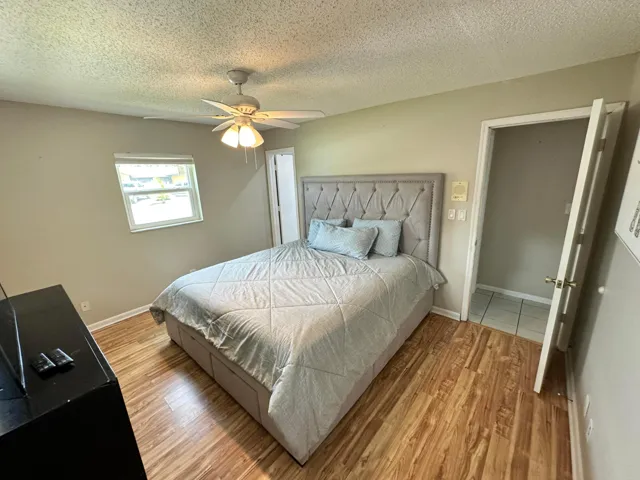 Primary Bedroom - (5)