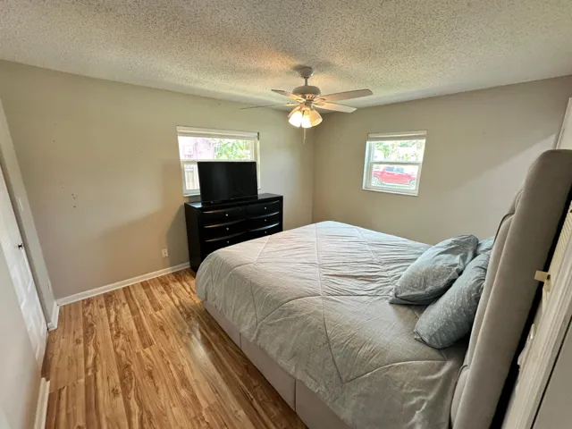 Primary Bedroom - (6)