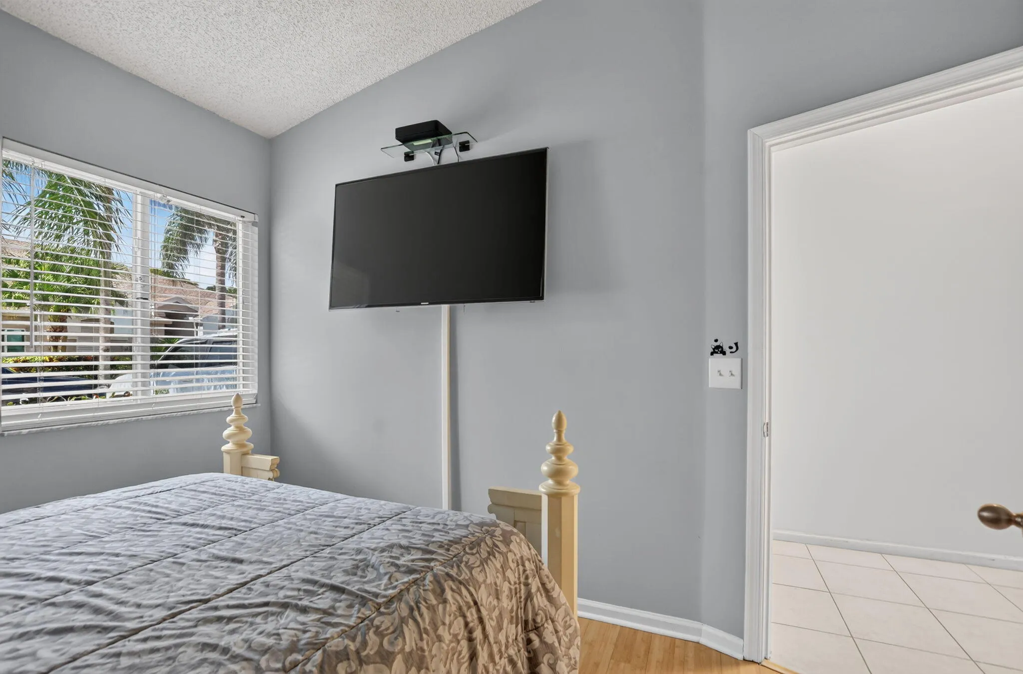2nd Bedroom- Alternative​​‌​​​​‌​​‌‌​‌‌​​​‌‌​‌​‌​‌​​​‌​​ View