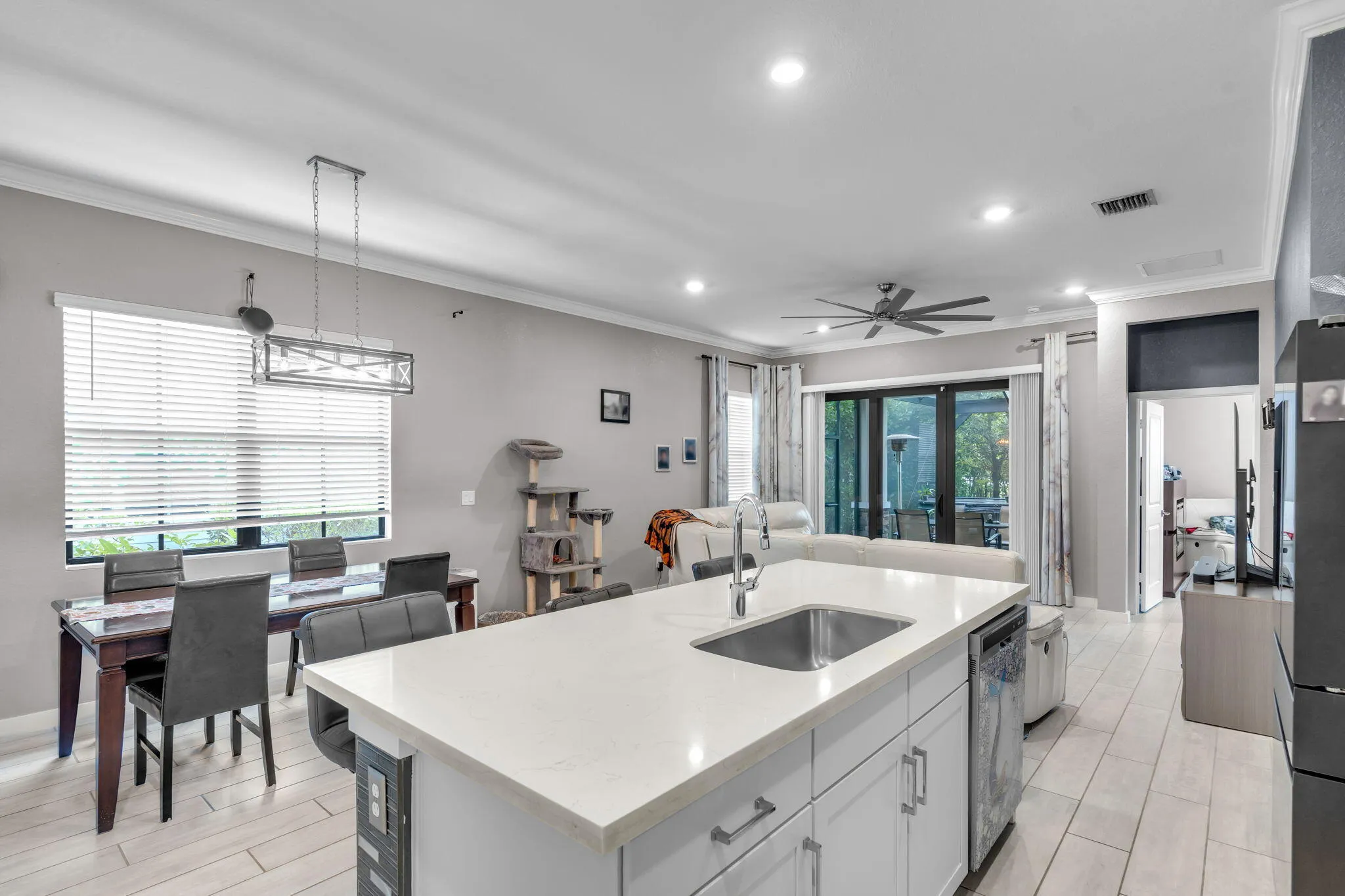 6-web-or-mls-19704Weathervane-6
