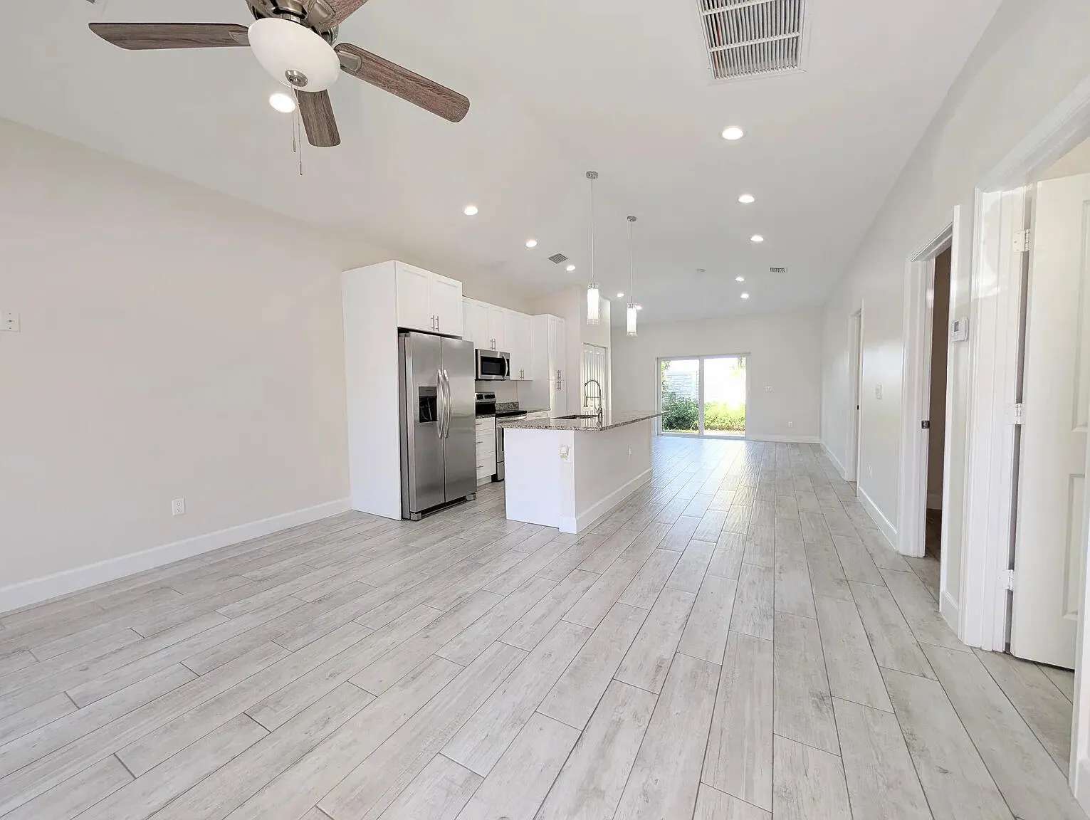 1566 W 26th Ct-8