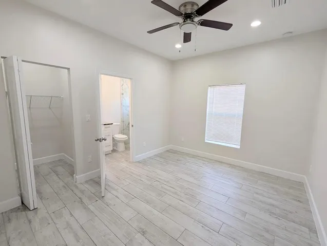 1566 W 26th Ct-7