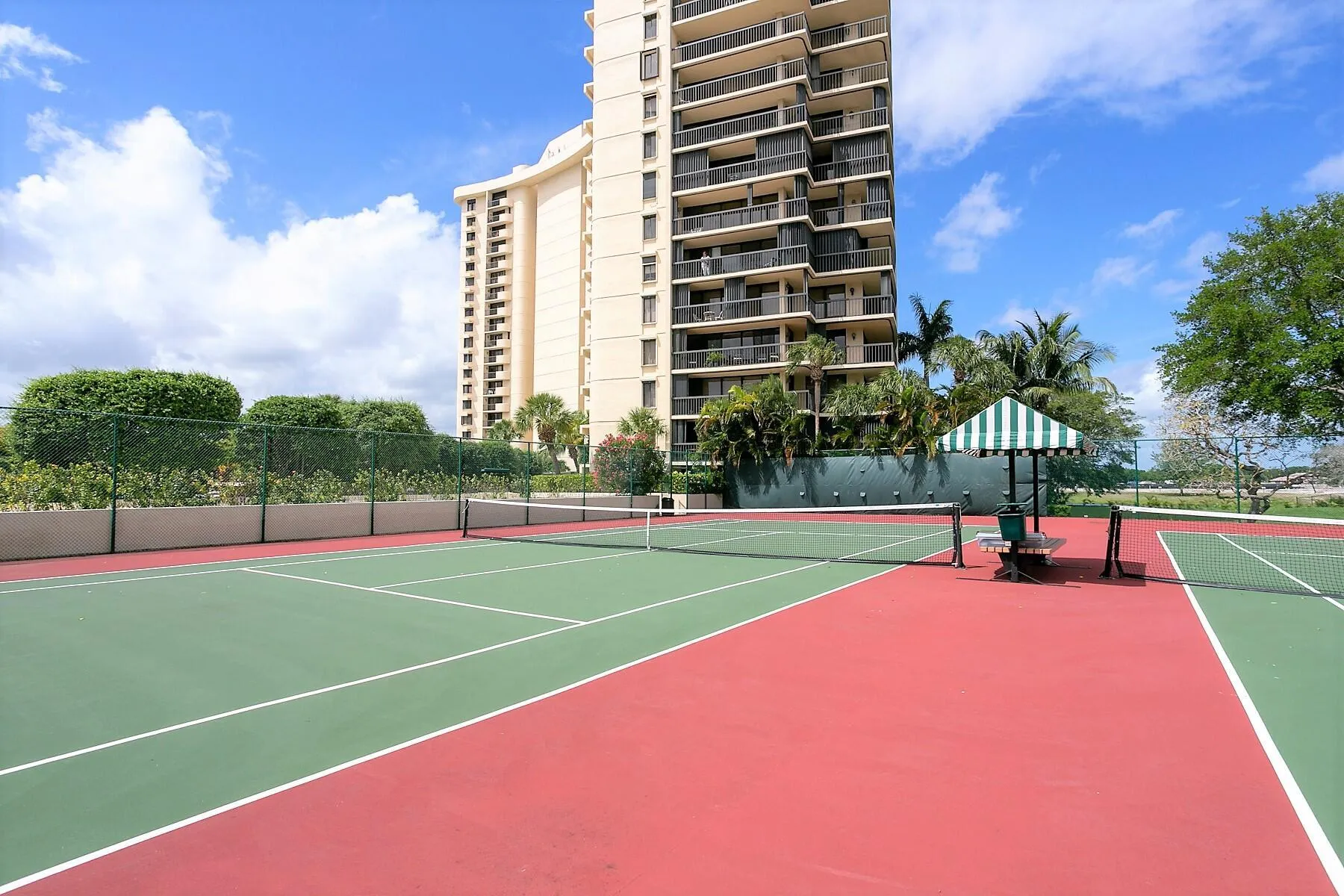 Envoy tennis
