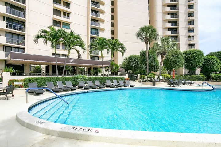 Envoy pool