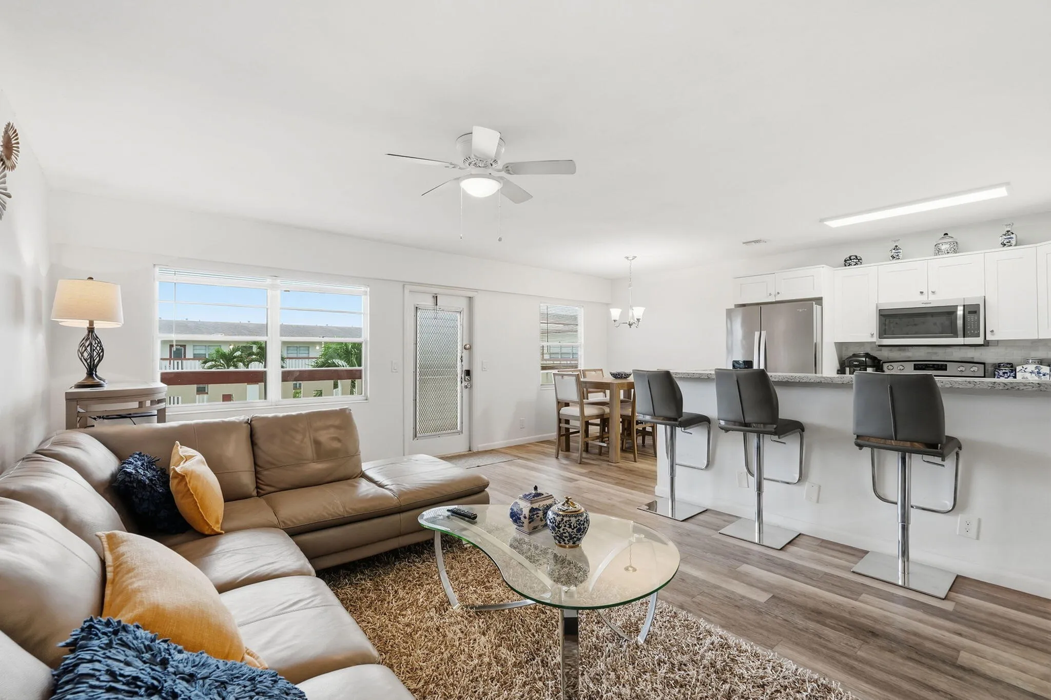 19-web-or-mls-209_Brighton_E_06005